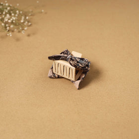 Handmade women’s bow hair claw clip 87 - handcrafted