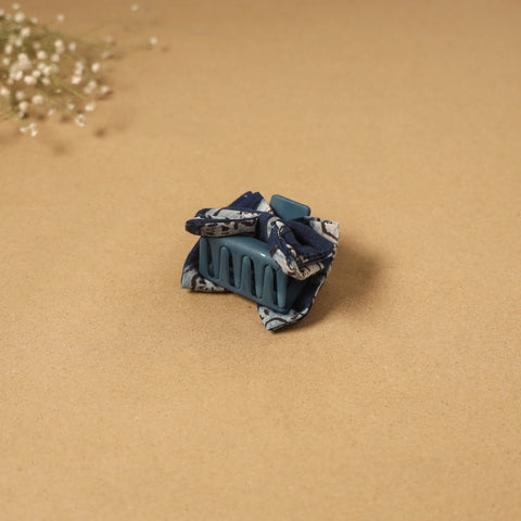 Handmade women’s bow hair claw clip 92 - handcrafted