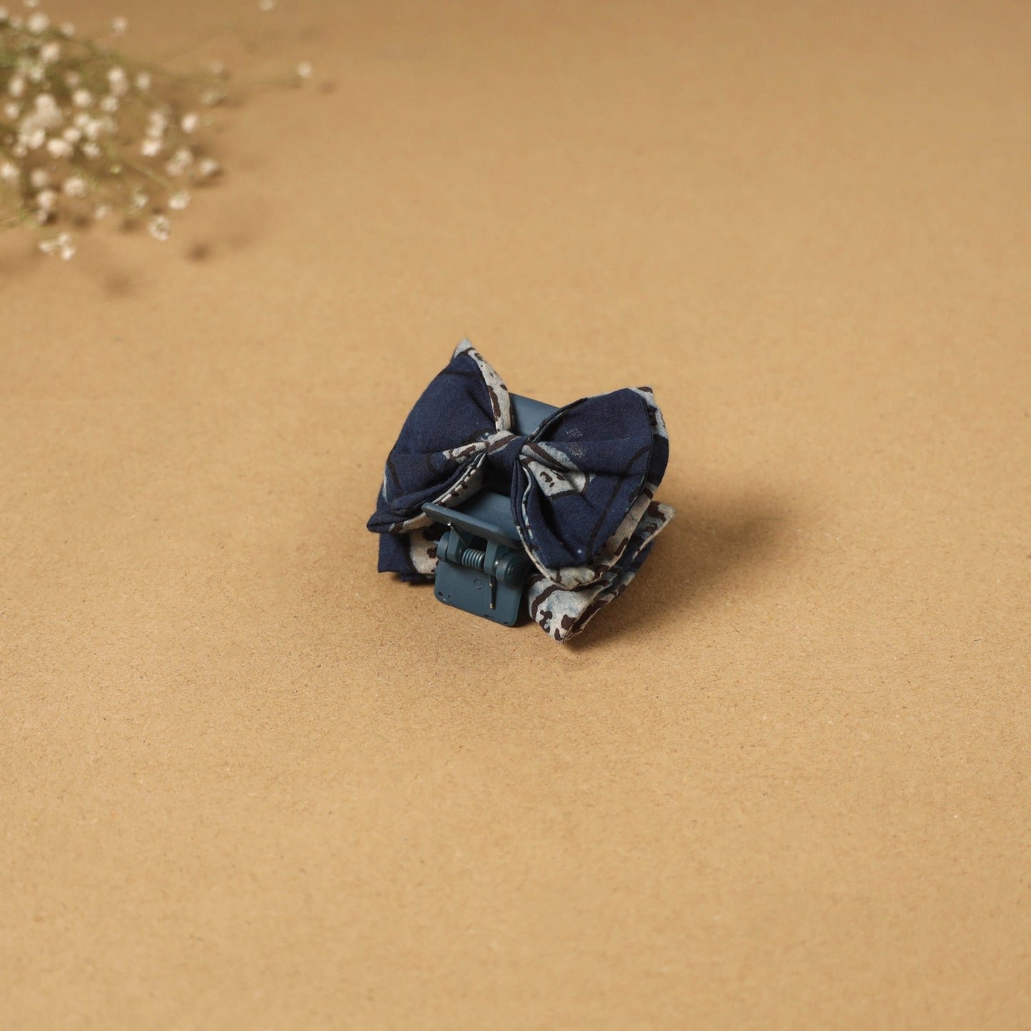 Handmade women’s bow hair claw clip 92 - handcrafted