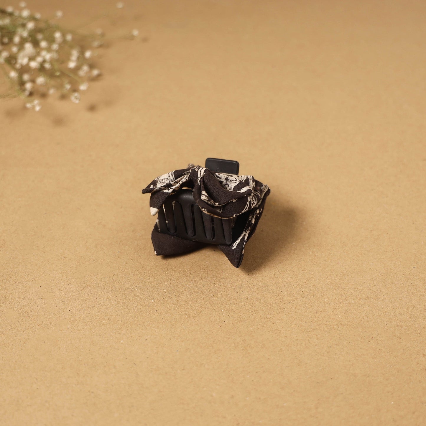 Handmade women’s bow hair claw clip 93 - handcrafted