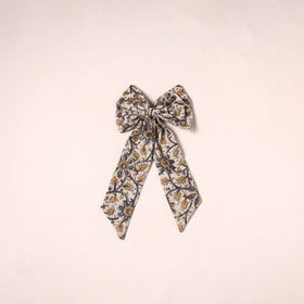 Handmade women’s bow hair clip 04 - handcrafted