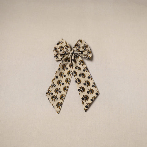 Beige - handmade women’s bow hair clip 80 - handcrafted