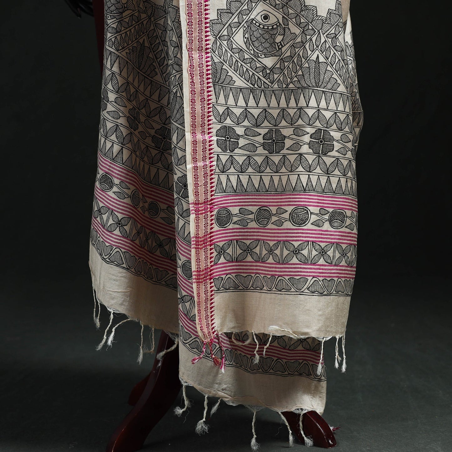 Handpainted madhubani handloom tussar cotton dupatta 11