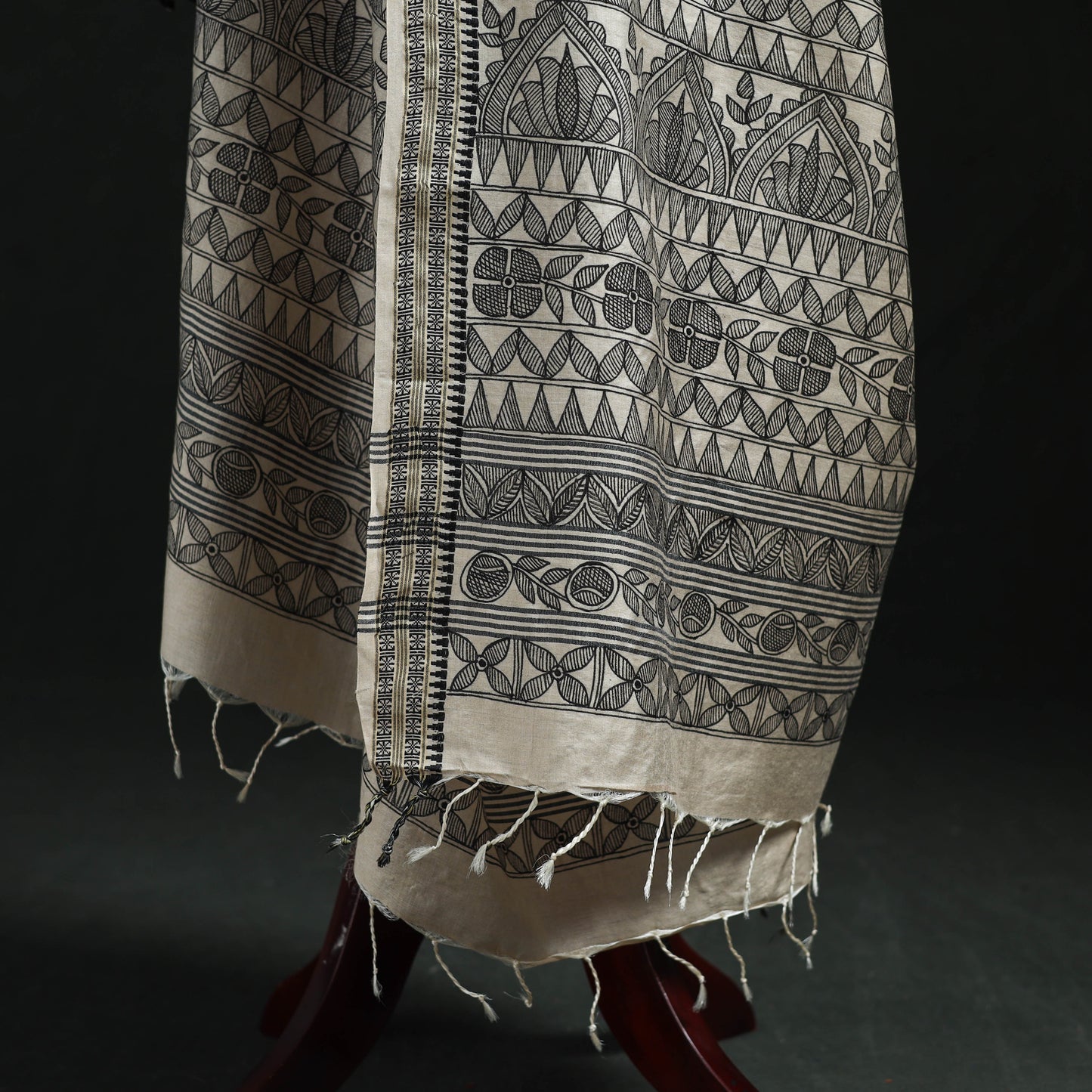 Handpainted madhubani handloom tussar cotton dupatta 30