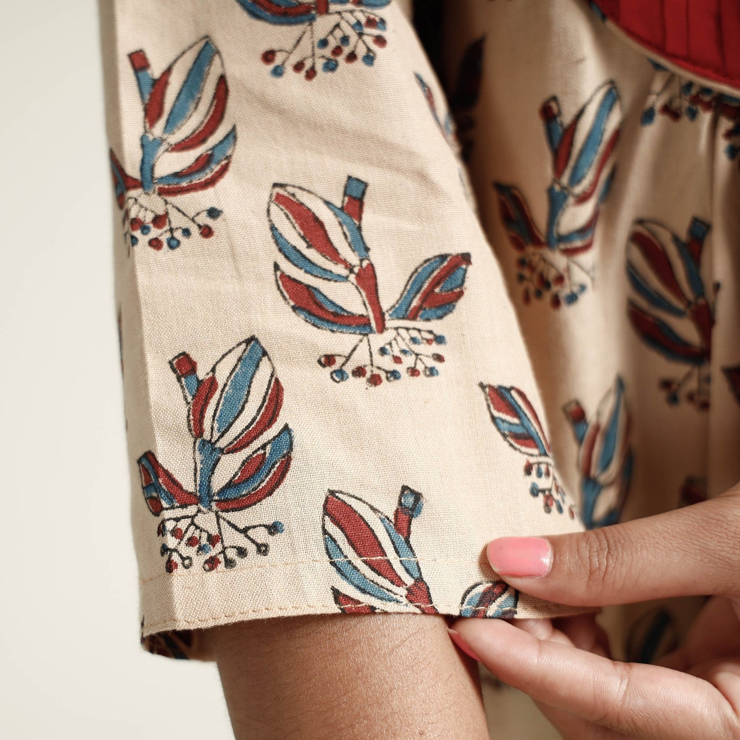 Buy Mangalagiri Block Printed Cotton Kurta with Palazzo Set Online at iTokri.com