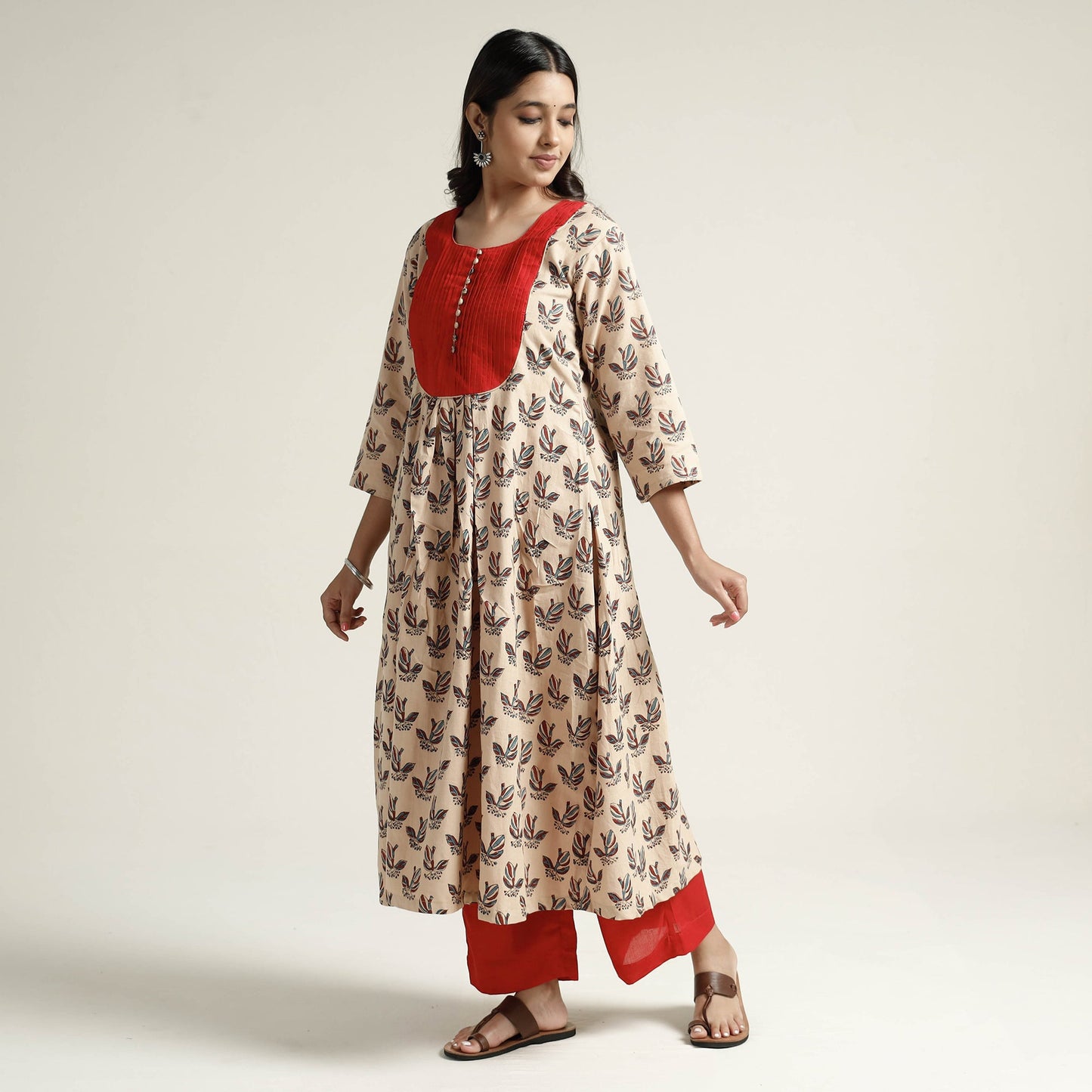 Buy Mangalagiri Block Printed Cotton Kurta with Palazzo Set Online at iTokri.com