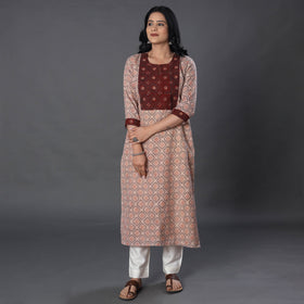 Beige Handwoven Wool Pedana Kalamkari Print Kurta For Women