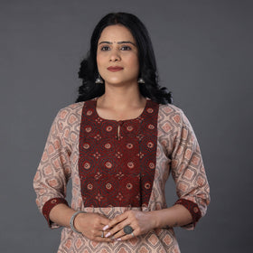 Beige Handwoven Wool Pedana Kalamkari Print Kurta For Women
