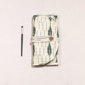  Ikat Fabric Multipurpose Segmented Make-up Brush Wrap Pouch/Case 