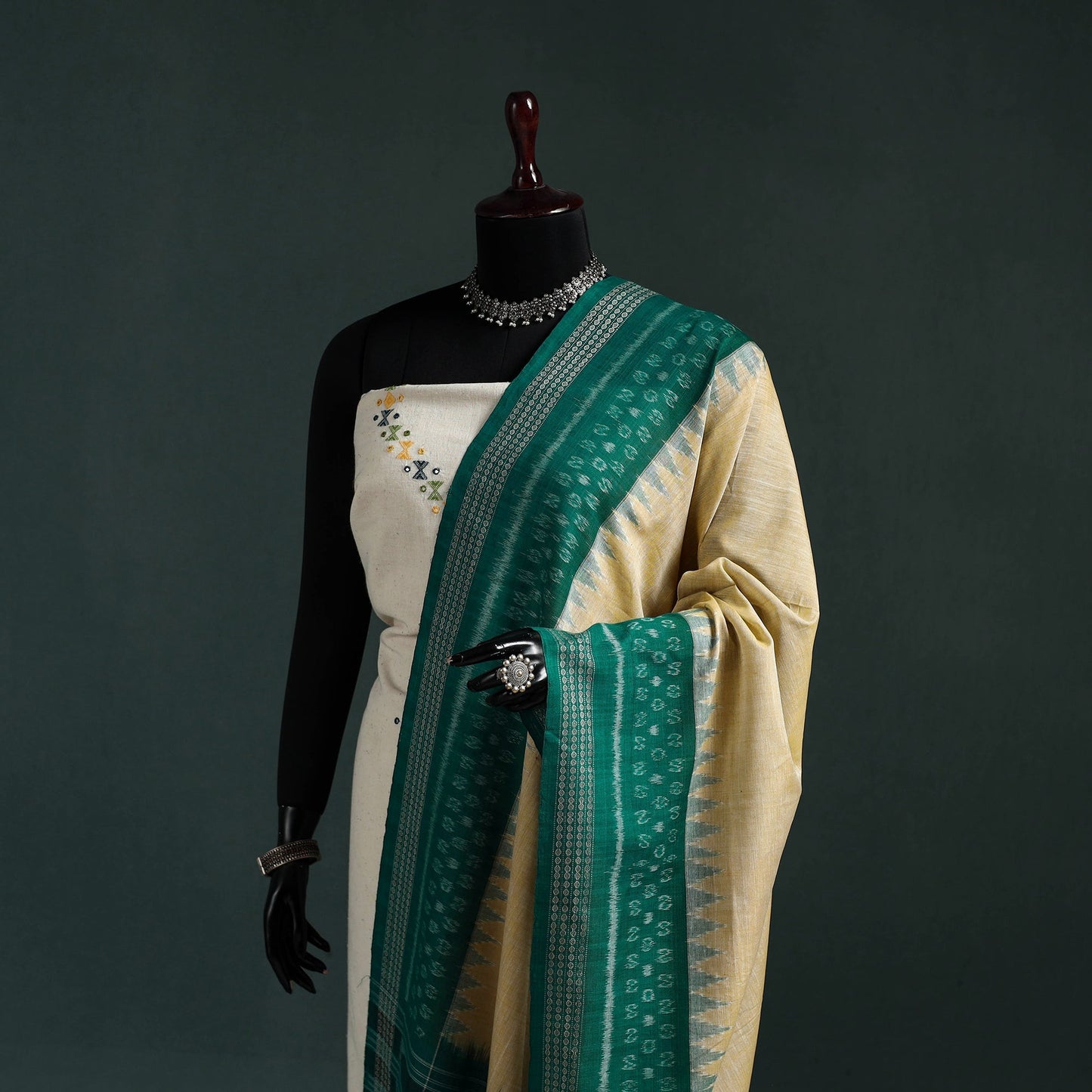 Ikat handloom cotton sambalpuri dupatta 10 - handcrafted