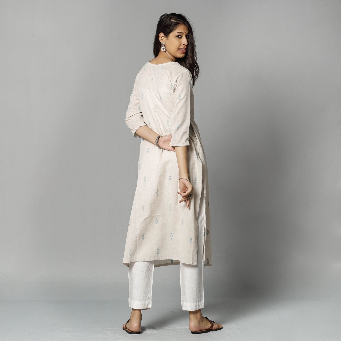 Buy Jacquard Cotton Straight Kurta 12 Online l iTokri.com
