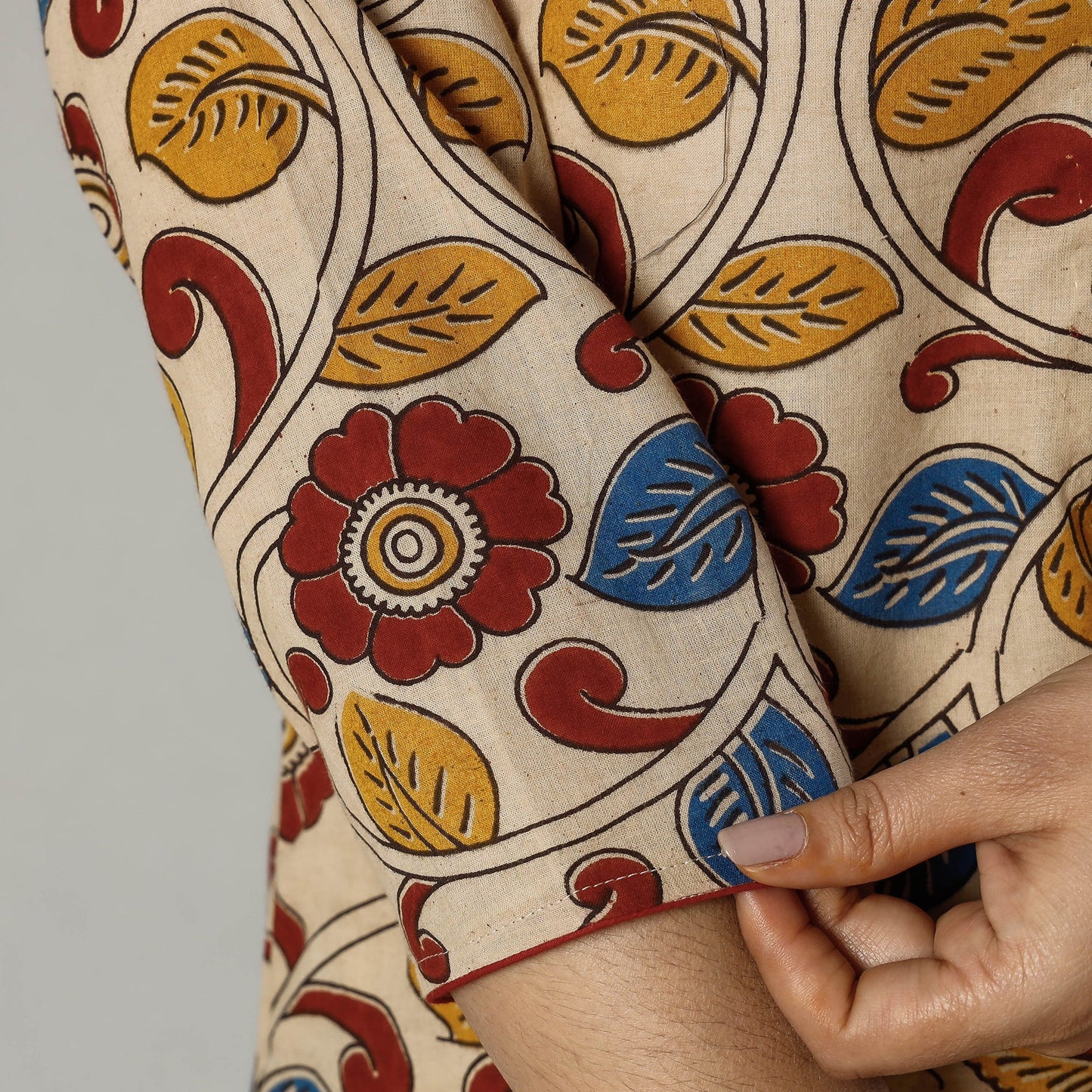 Buy Pink Texture Kalamkari Printed Cotton Kurta For Women