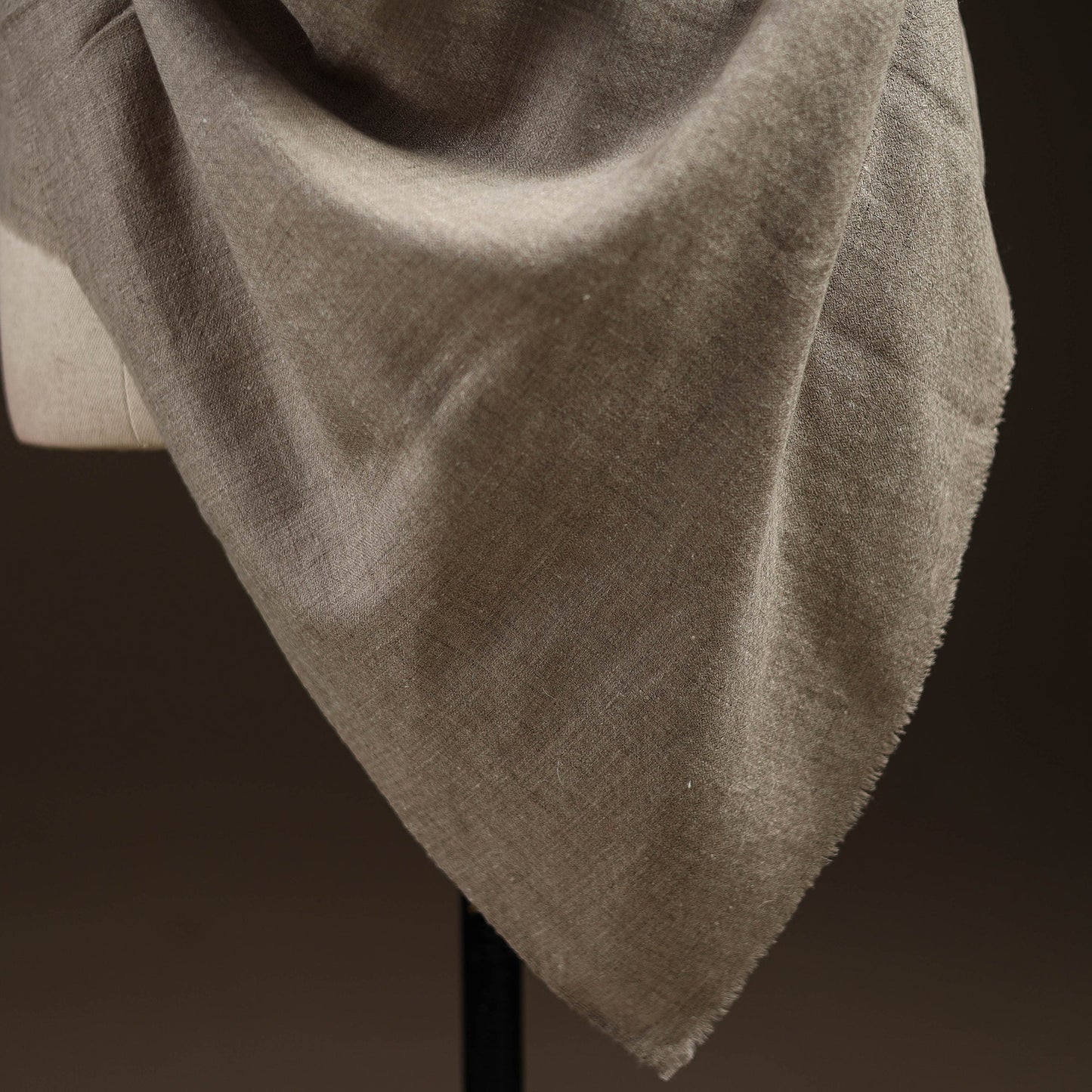 Kashmiri pashmina handspun handwoven pure woolen shawl 03