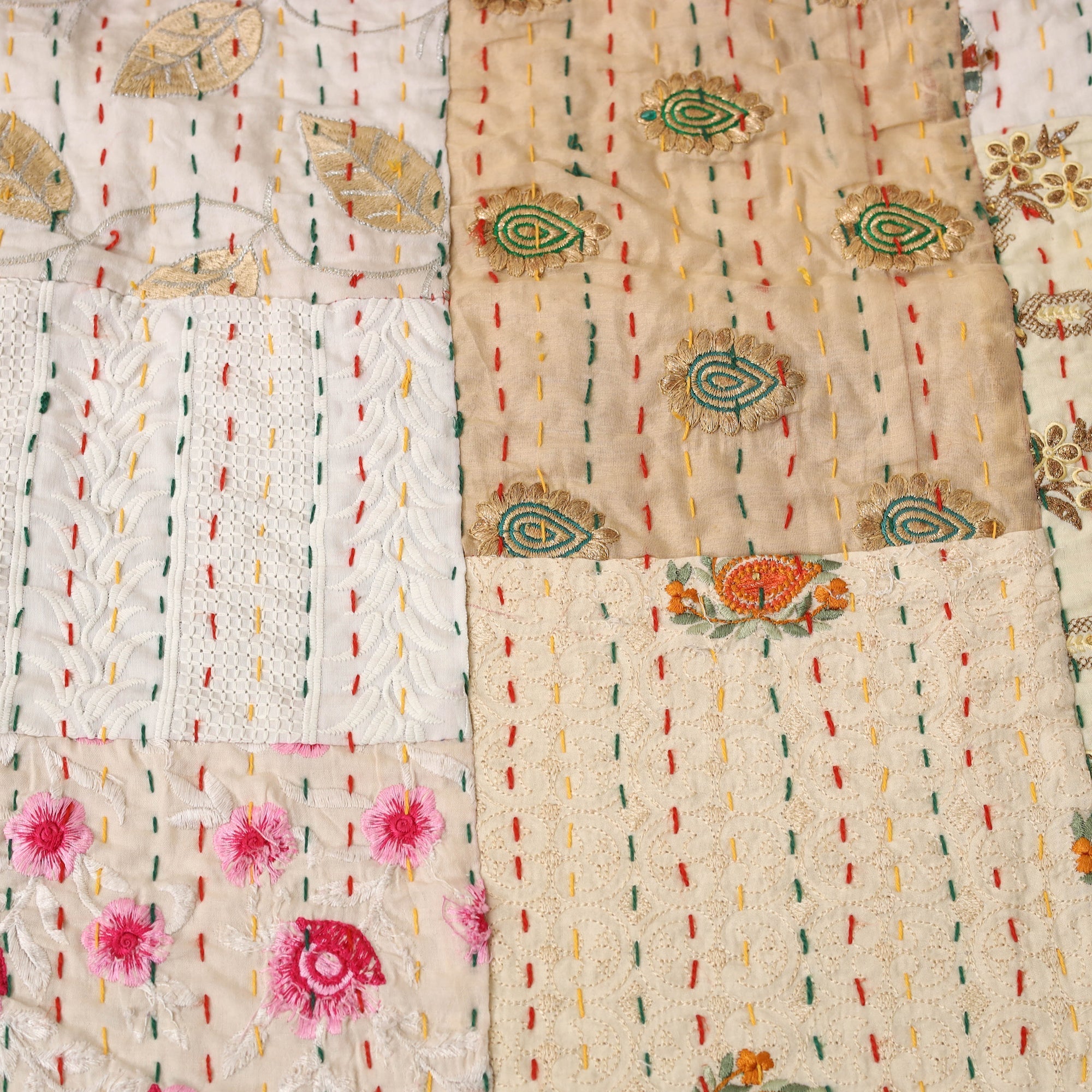 Khambadiya tagai patchwork quilt / gudri / blanket (108 x