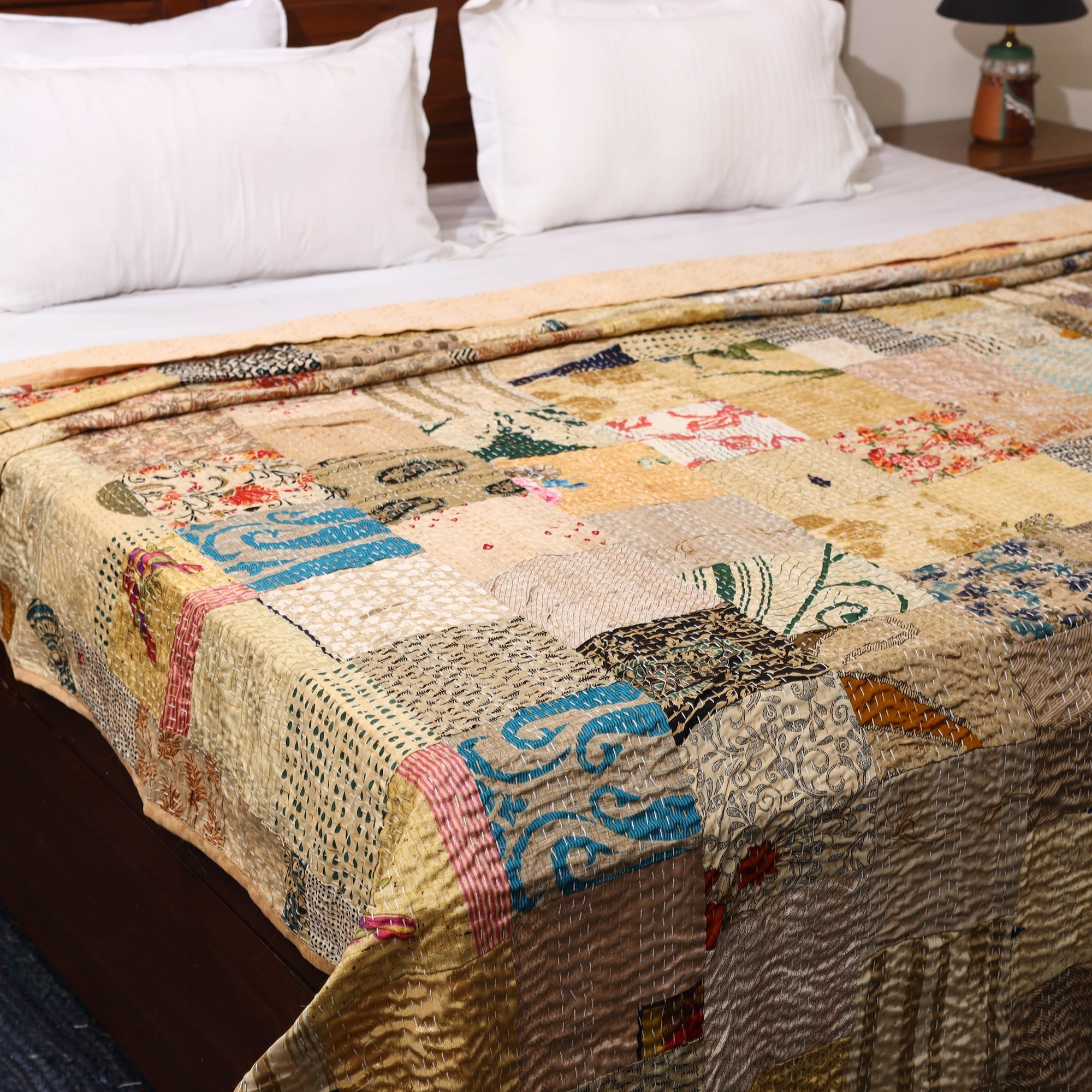 Khambadiya tagai patchwork quilt / gudri / blanket (109 x