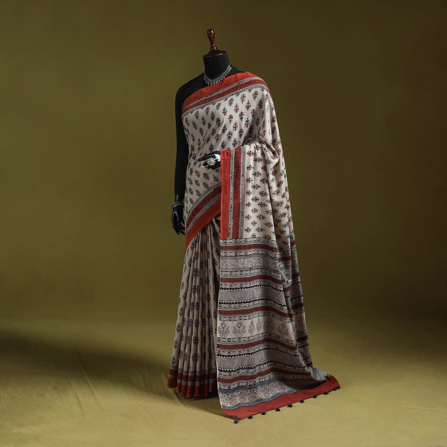 Kutch hand block print natural dyed pure mul cotton ajrakh