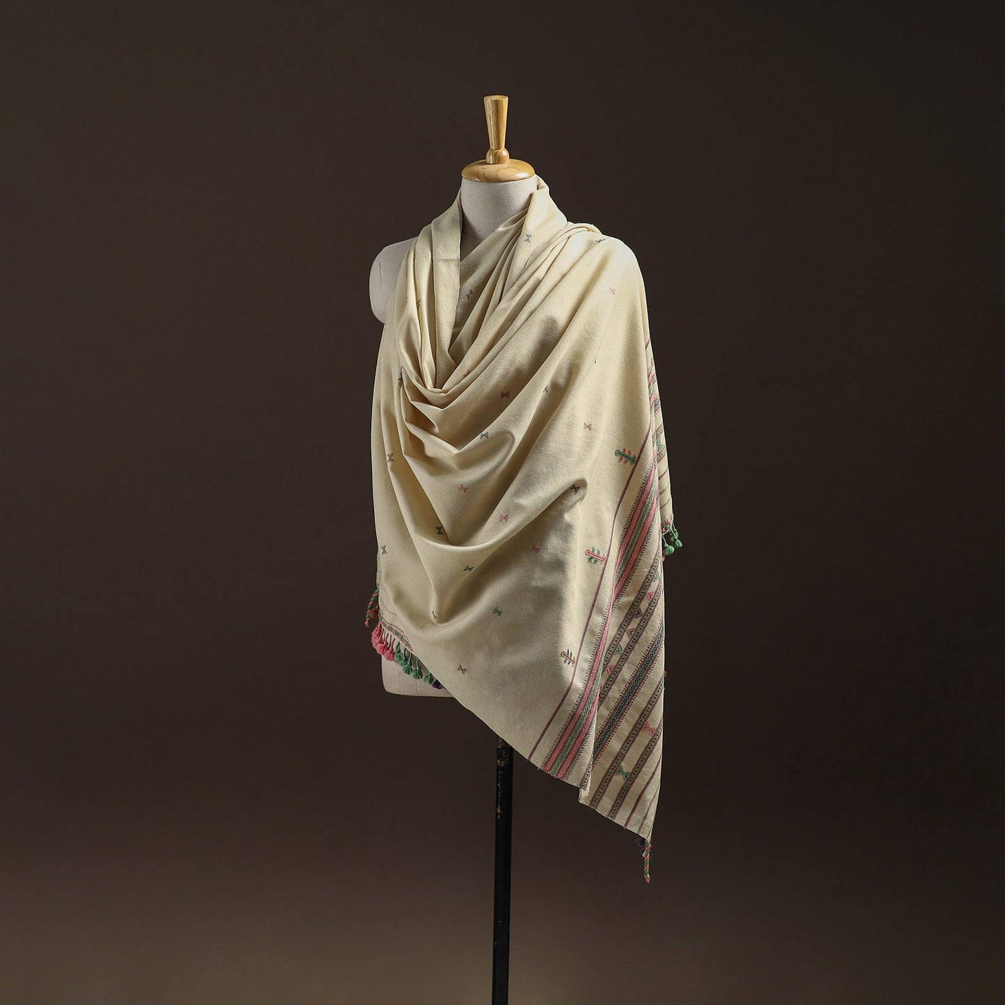 Beige - kutch bhujodi handwoven merino wool shawl 18