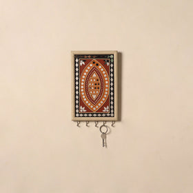Kutch mud mirror work lippan art key holder (9 x 6 in) 31