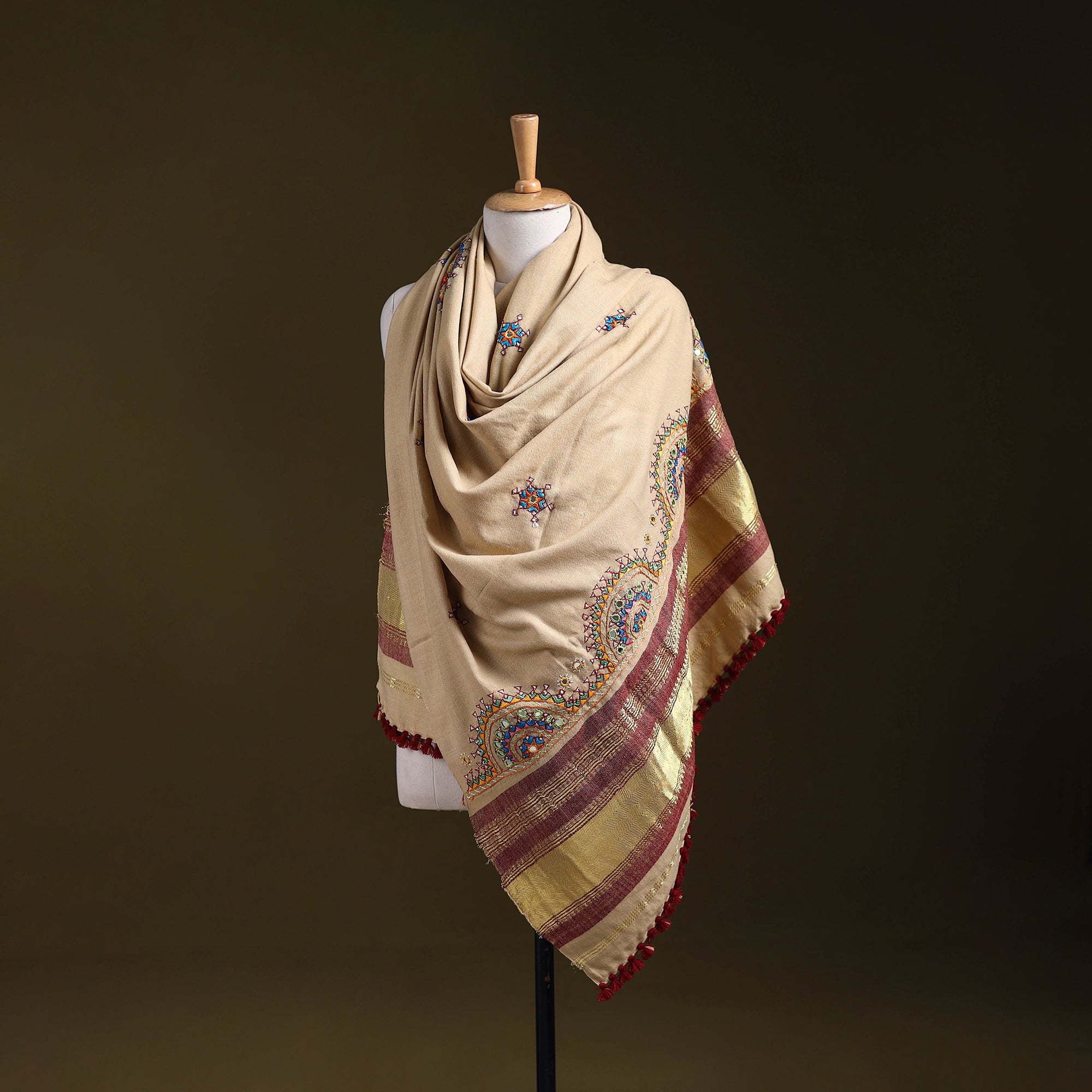 Handmade Pure Cotton & Woolen Shawls for Women | iTokri