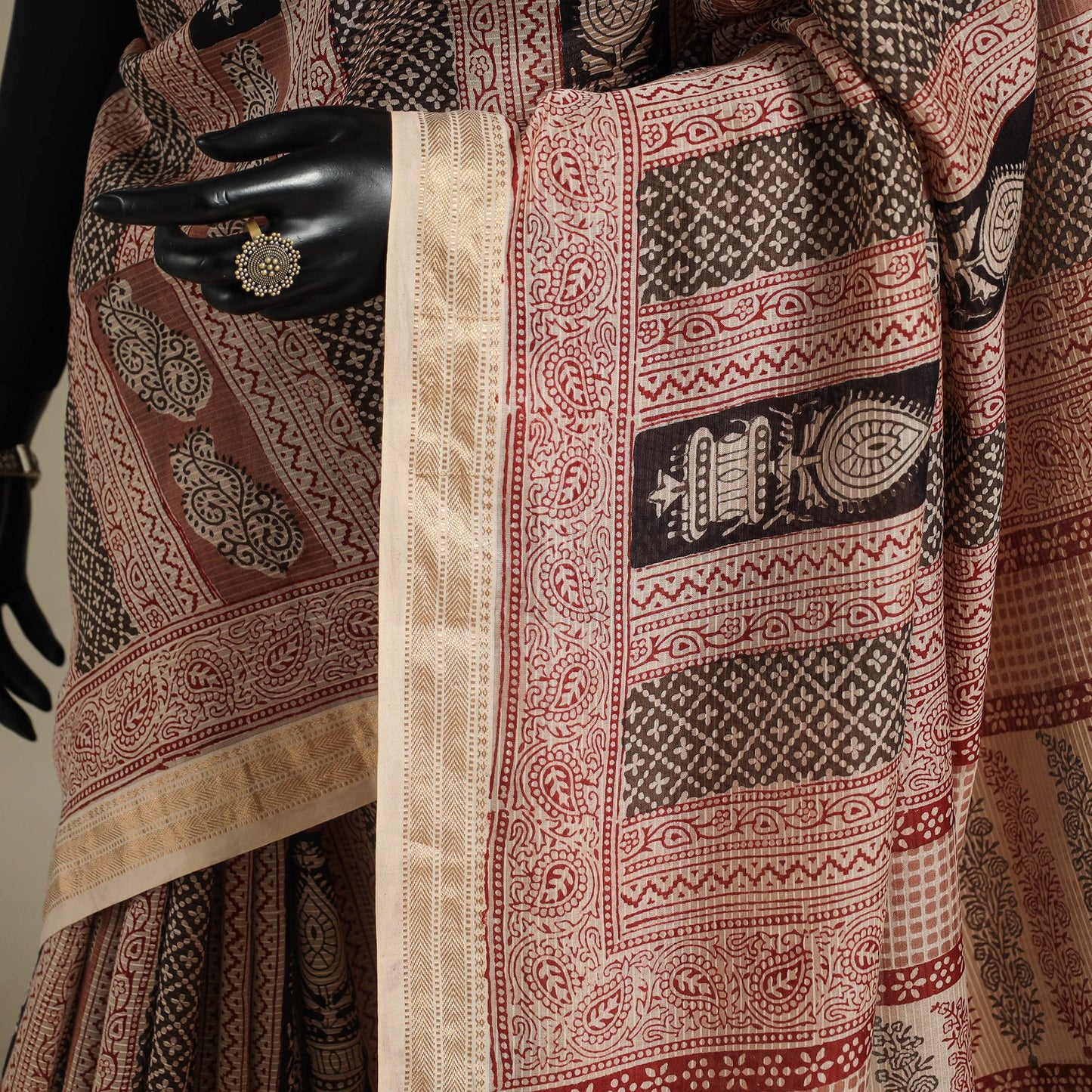 Beige - handloom maheshwari silk bagh saree 06 - handcrafted