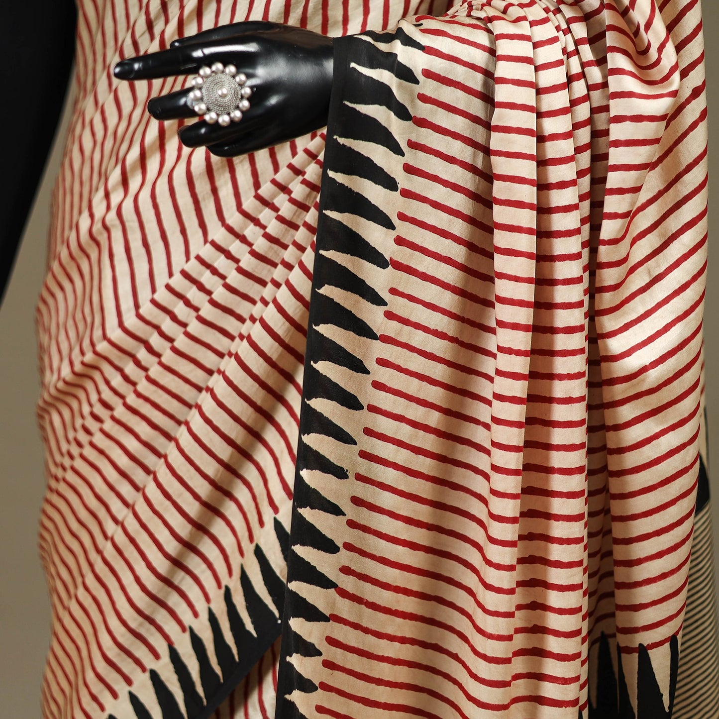 Beige - modal silk hand bagru saree 11 - handcrafted