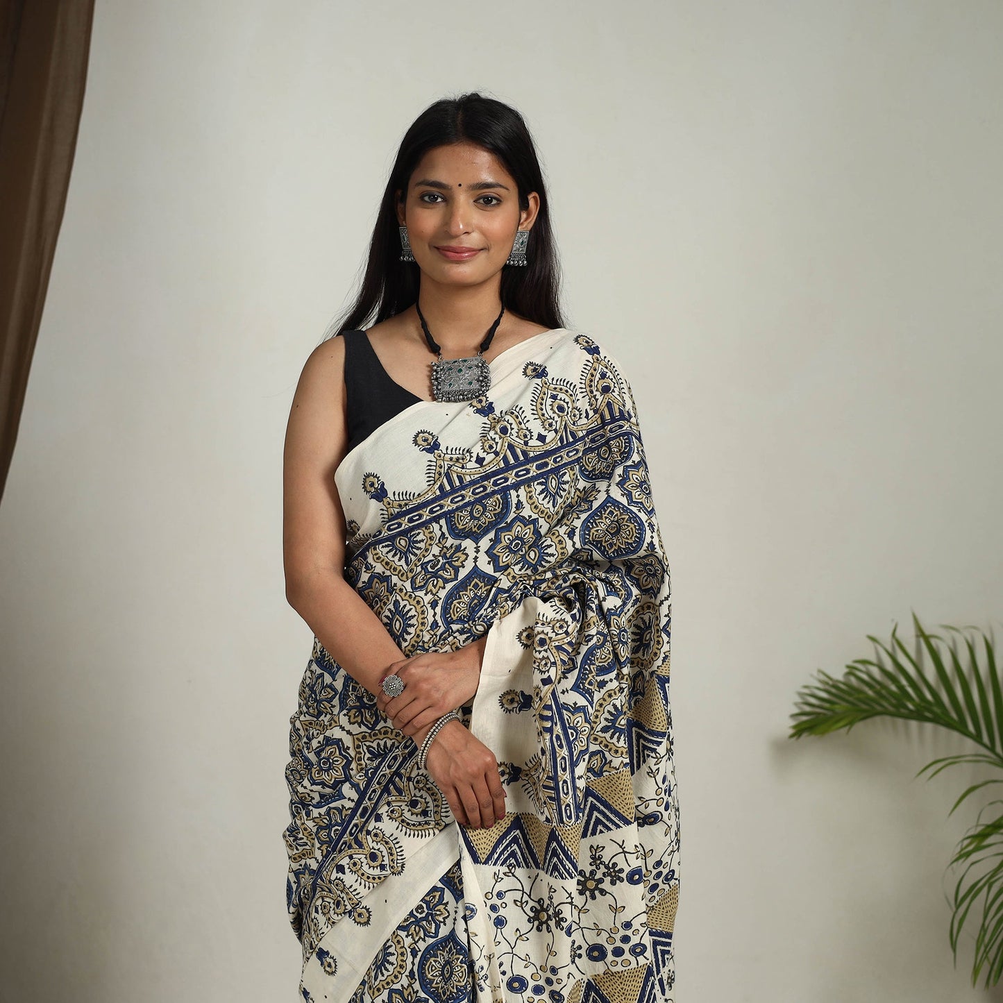 Beige - mul cotton saree 04 - handcrafted