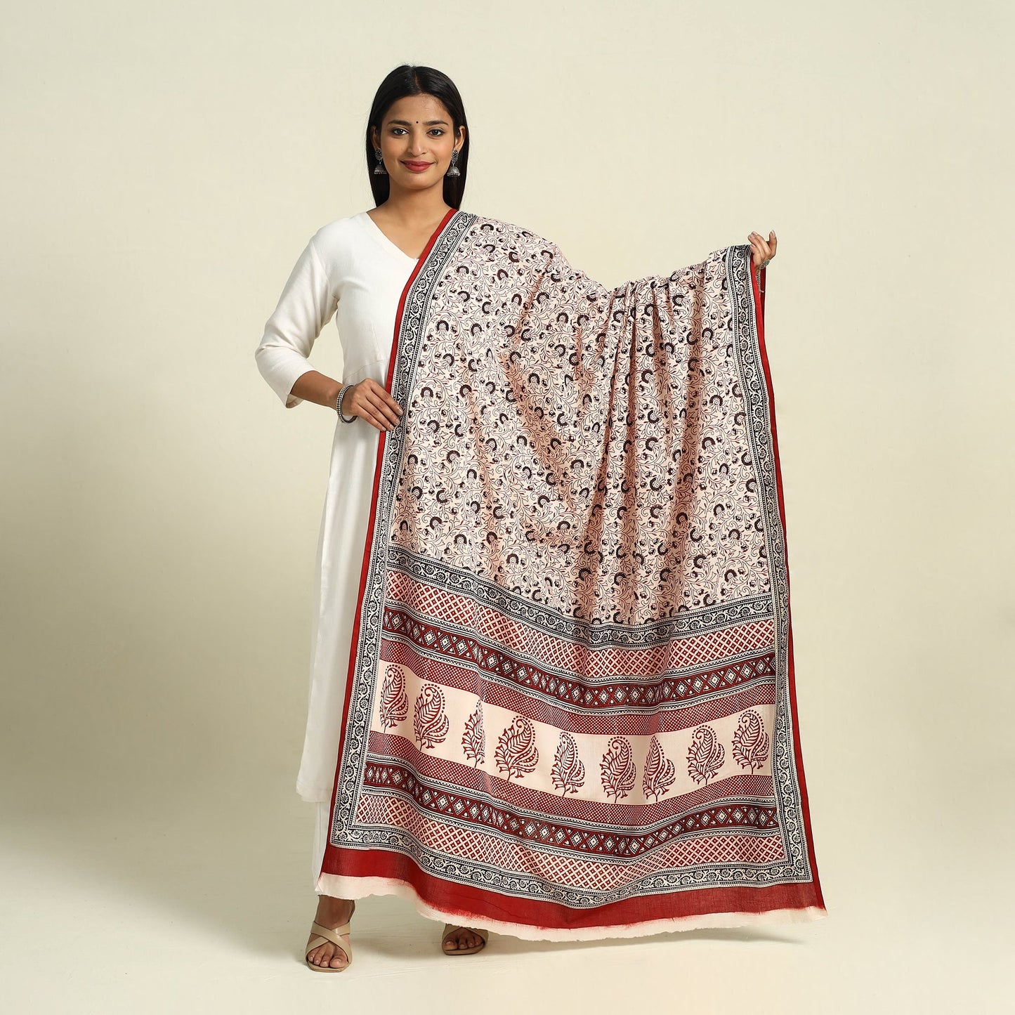  Beige Natural Dye Mul Cotton Bagh Print Dupatta