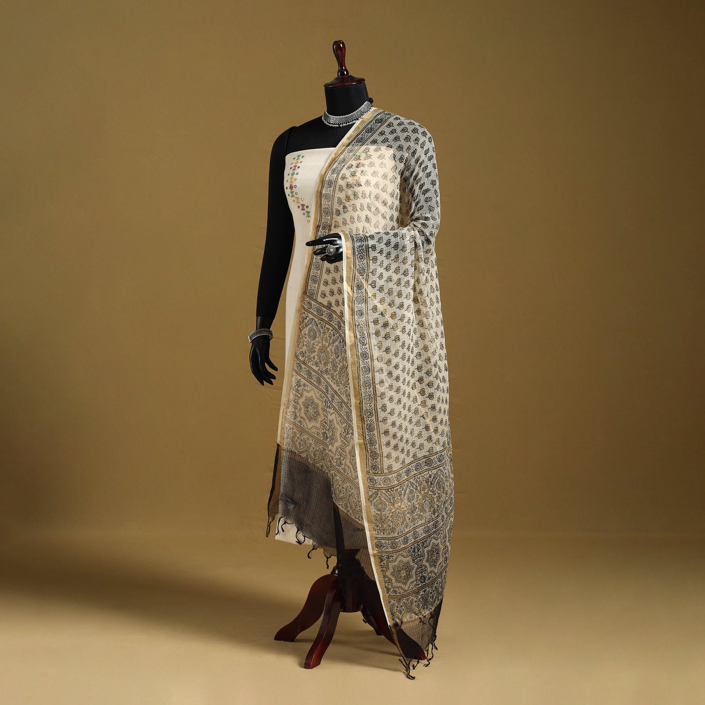 Beige - natural dyed kota doria cotton dupatta 08