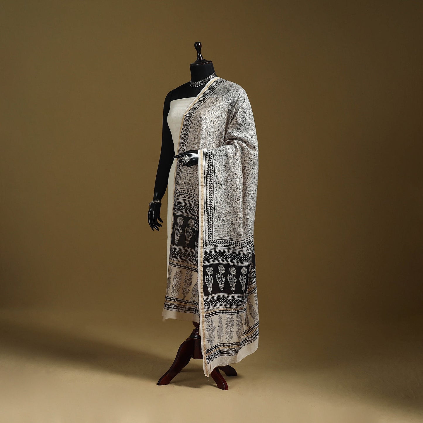 Beige - natural dyed hand chanderi silk bagh dupatta 06