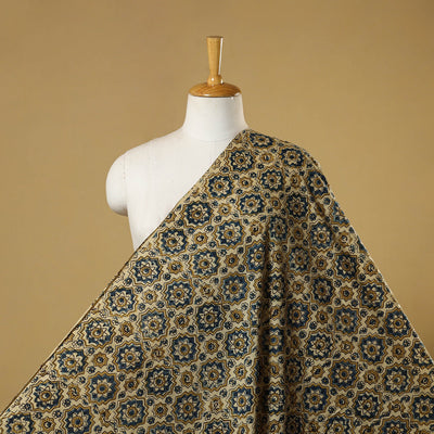 Beige - natural dyed hand cotton fabric 04 - handcrafted