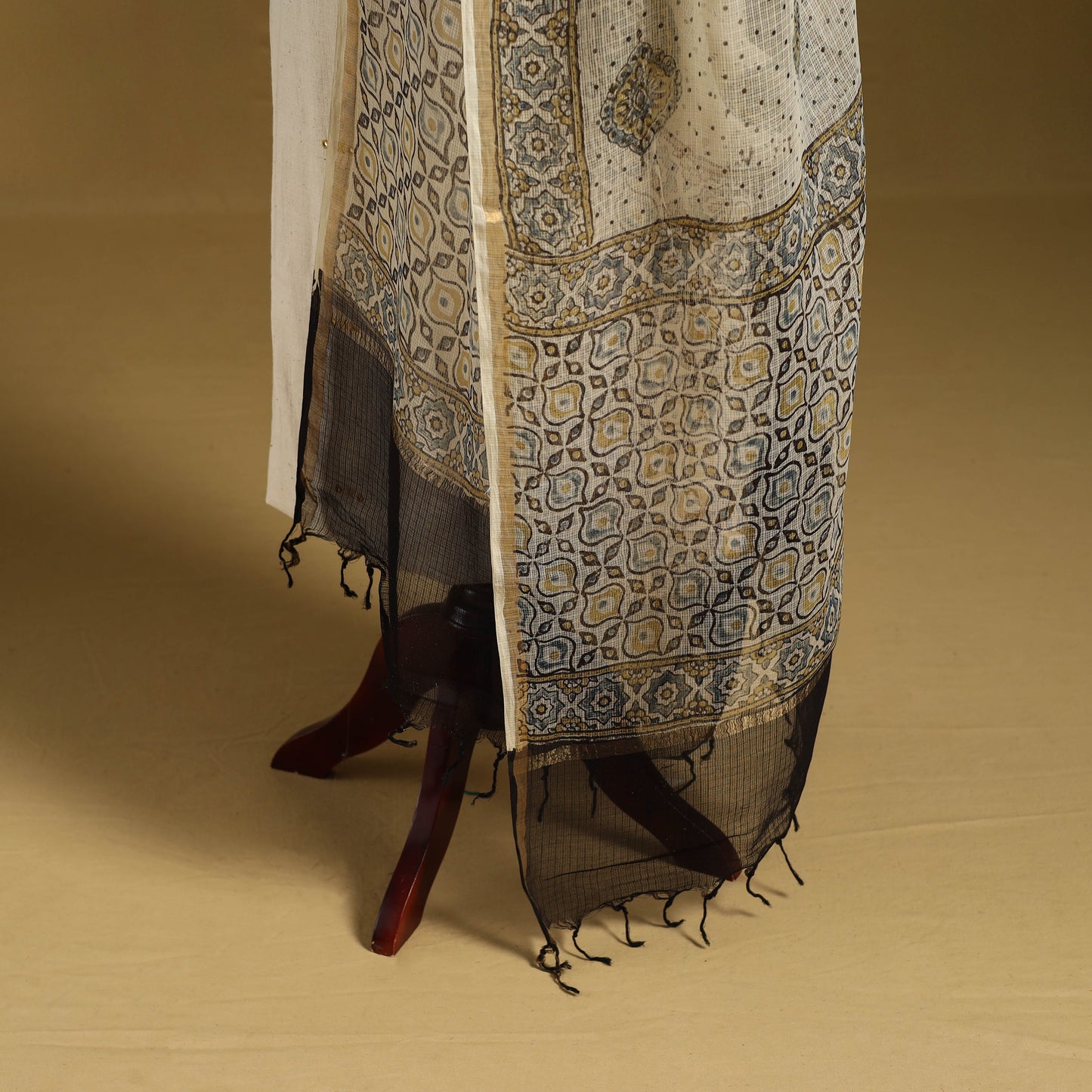 Beige - natural dyed kota doria cotton dupatta 07