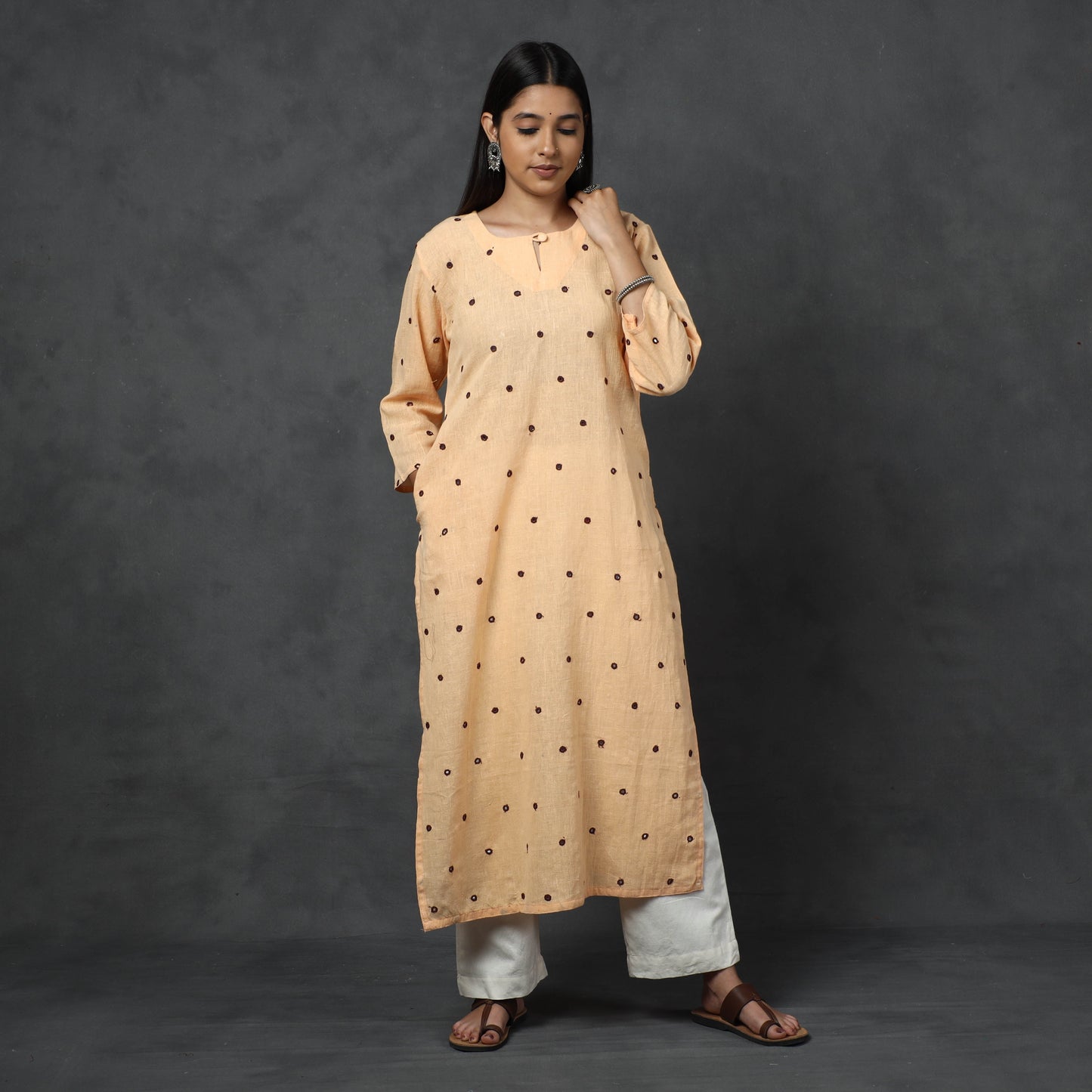 Buy Organic Kala Cotton Handloom Mirror Work Long Kurta Online at iTokri.com