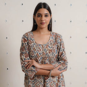 Buy Pedana Kalamkari Block Printed Cotton Pintuck Straight Kurta 13 Online at iTokri.com