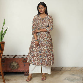 Buy Pedana Kalamkari Hand Block Printed Cotton Pintuck Kurta 59 Online at iTokri.com