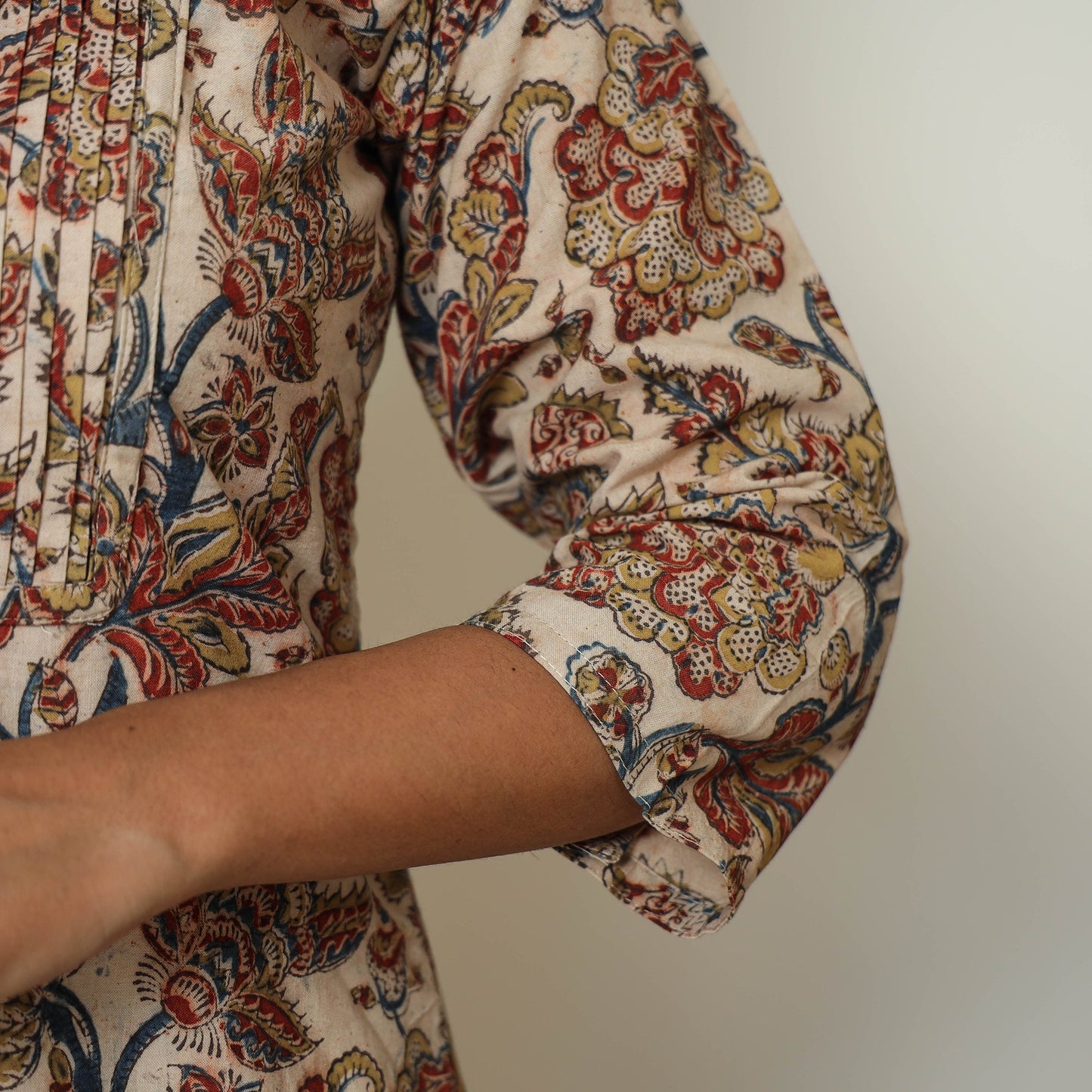 Buy Pedana Kalamkari Hand Block Printed Cotton Pintuck Kurta 59 Online at iTokri.com
