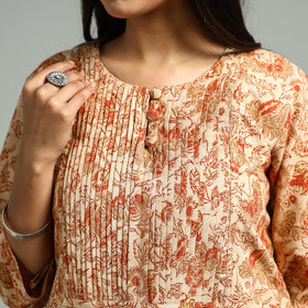Buy Pedana Kalamkari Hand Block Printed Cotton Pintuck Kurta Online at iTokri.com