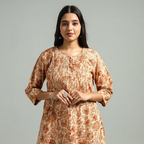 Buy Pedana Kalamkari Hand Block Printed Cotton Pintuck Kurta Online at iTokri.com