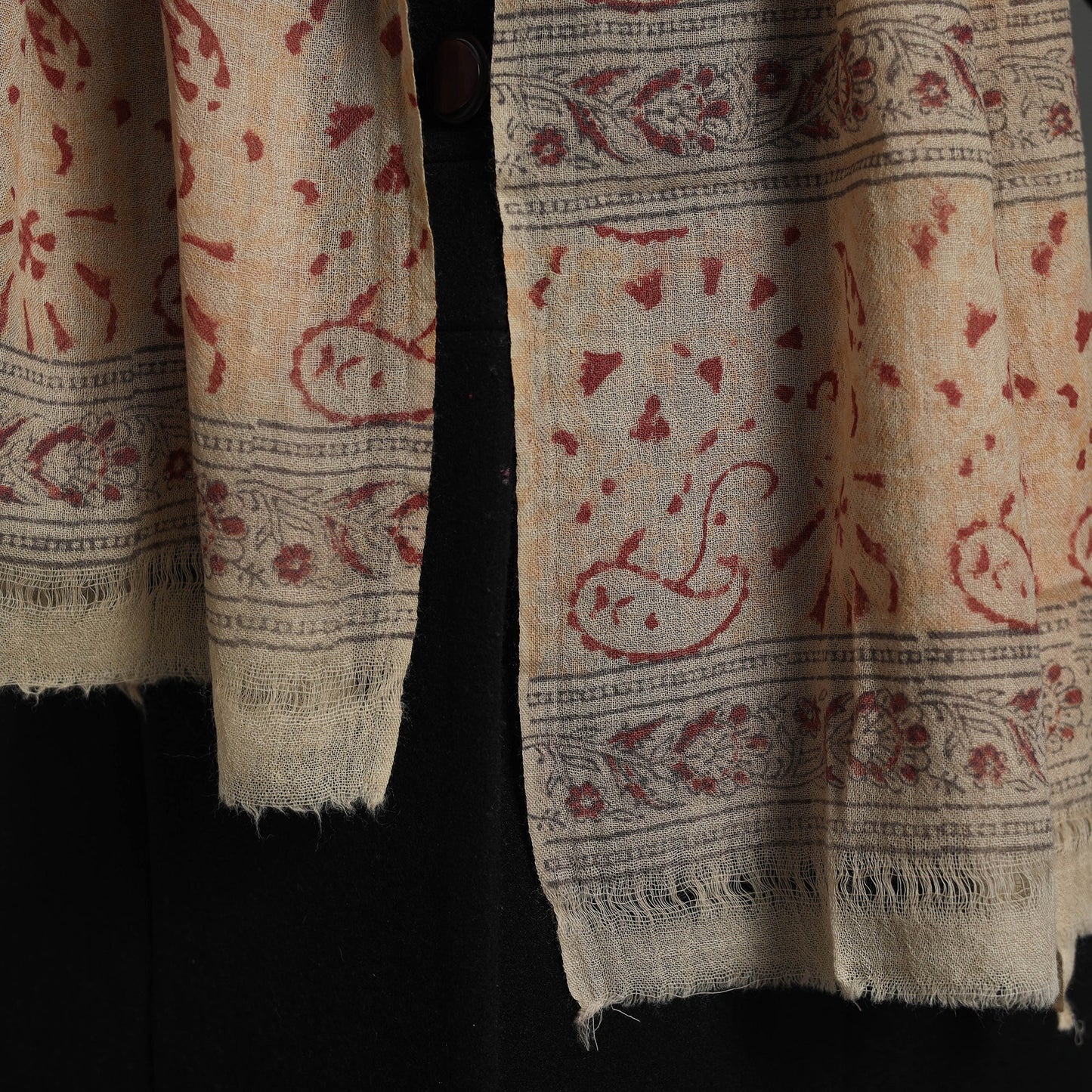 Beige Block Print Pedana Kalamkari Wool Stole