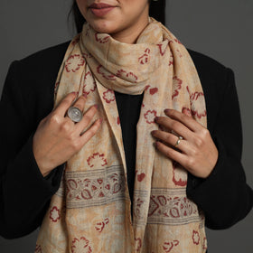 Beige Block Print Pedana Kalamkari Wool Stole