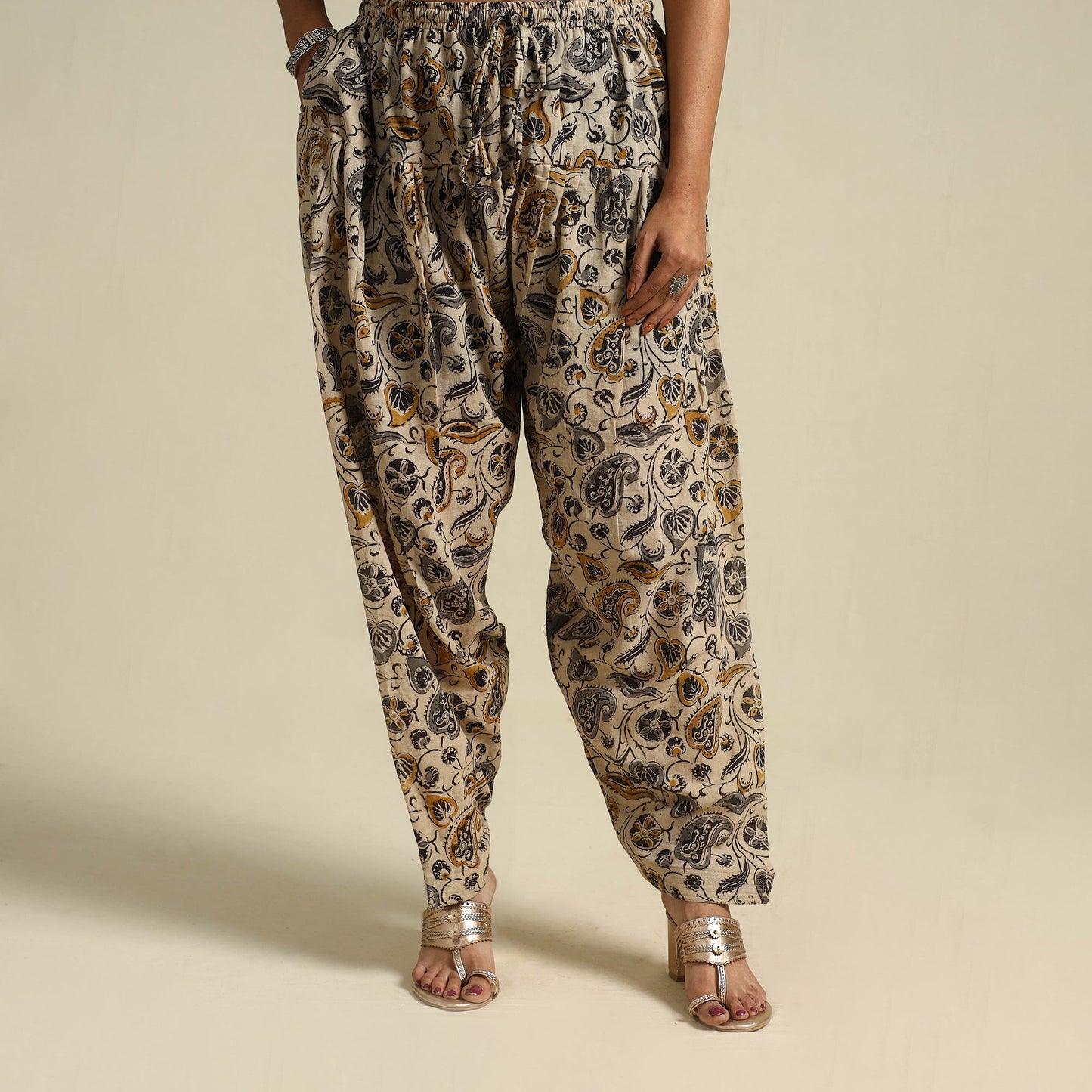  Beige Pedana Block Print Mul Cotton Kalamkari Salwar