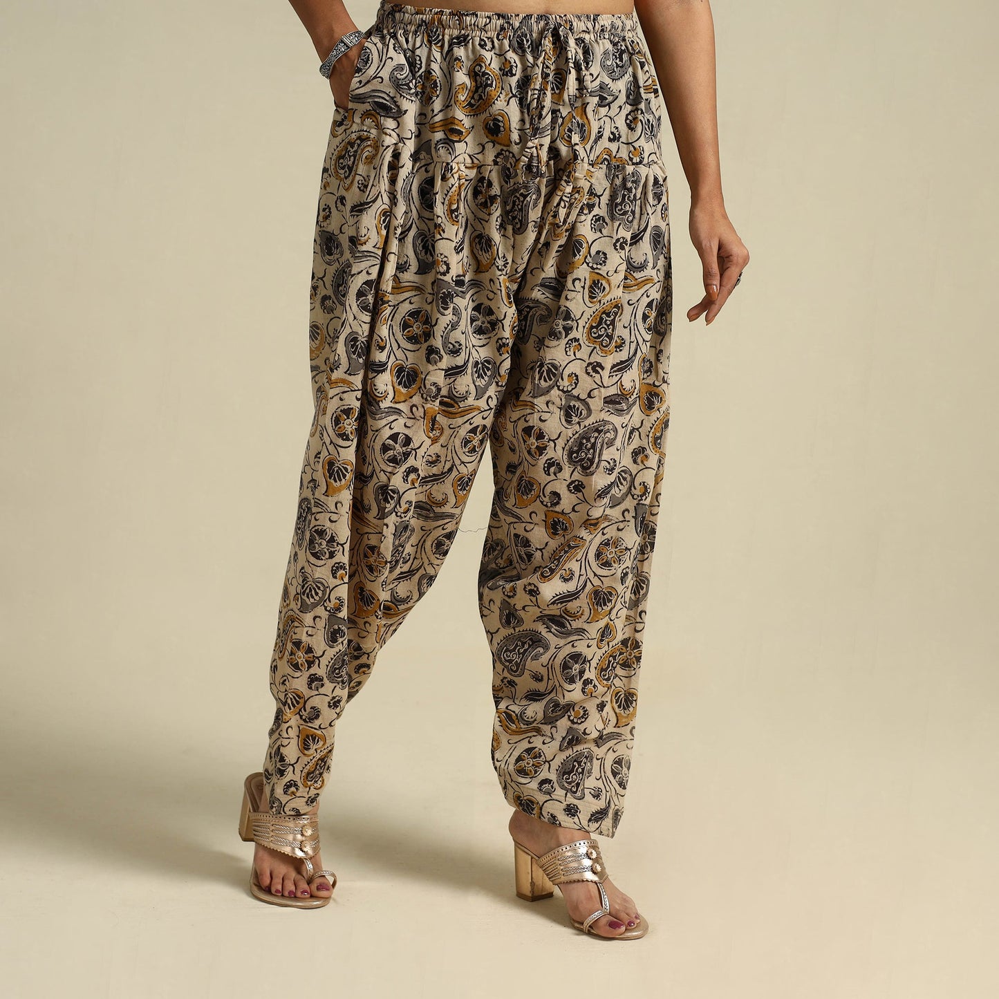  Beige Pedana Block Print Mul Cotton Kalamkari Salwar