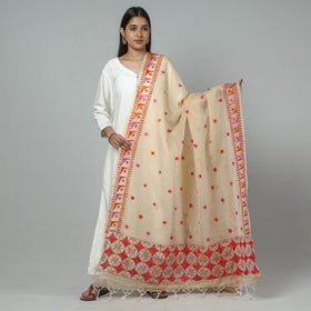 Buy Phulkari Hand Embroidery Kota Doria Silk Dupatta with Tassels Online at iTokri.com