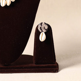 Beige Shell Work Fabart Necklace Set