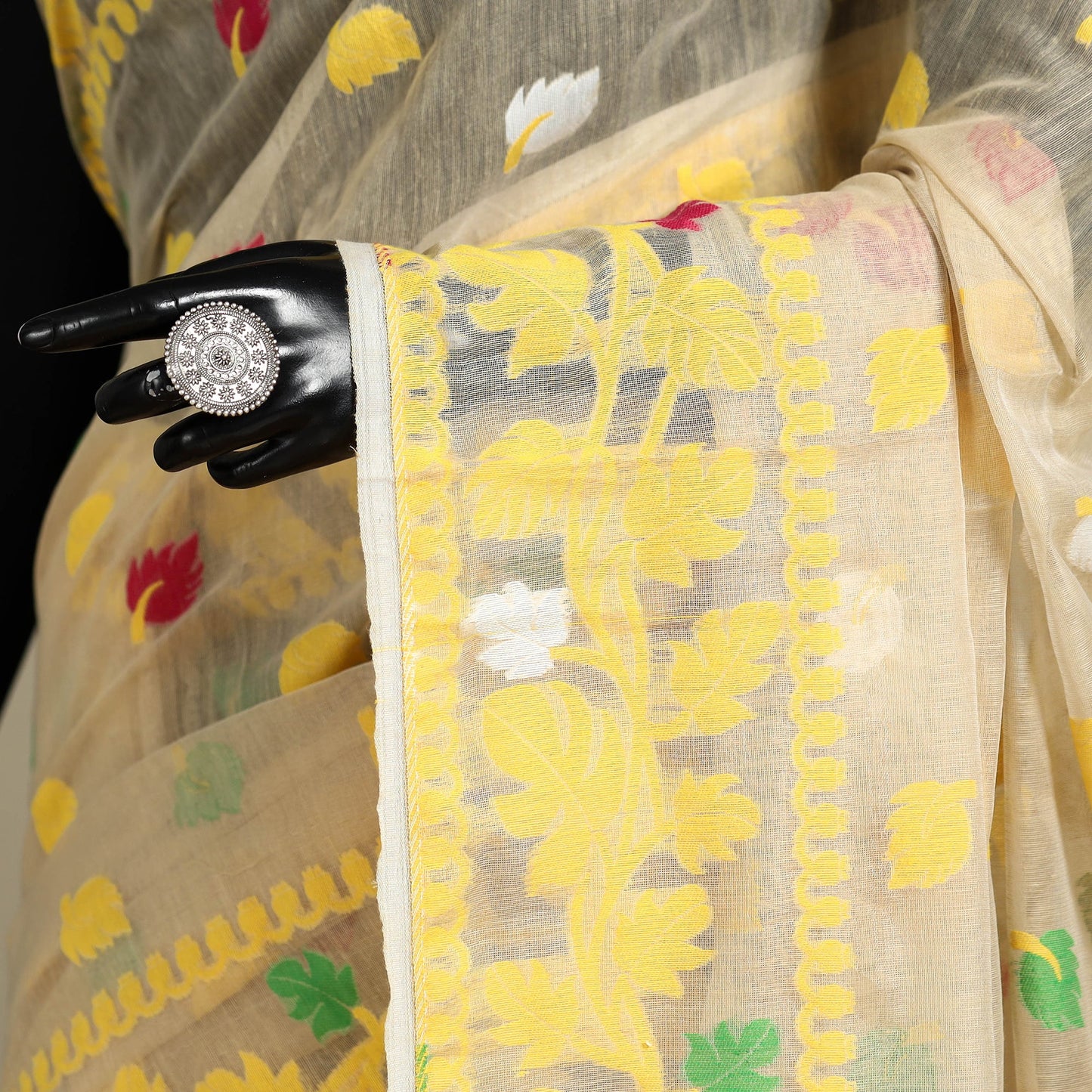 Beige - silk cotton dhakai jamdani saree 04 - handcrafted