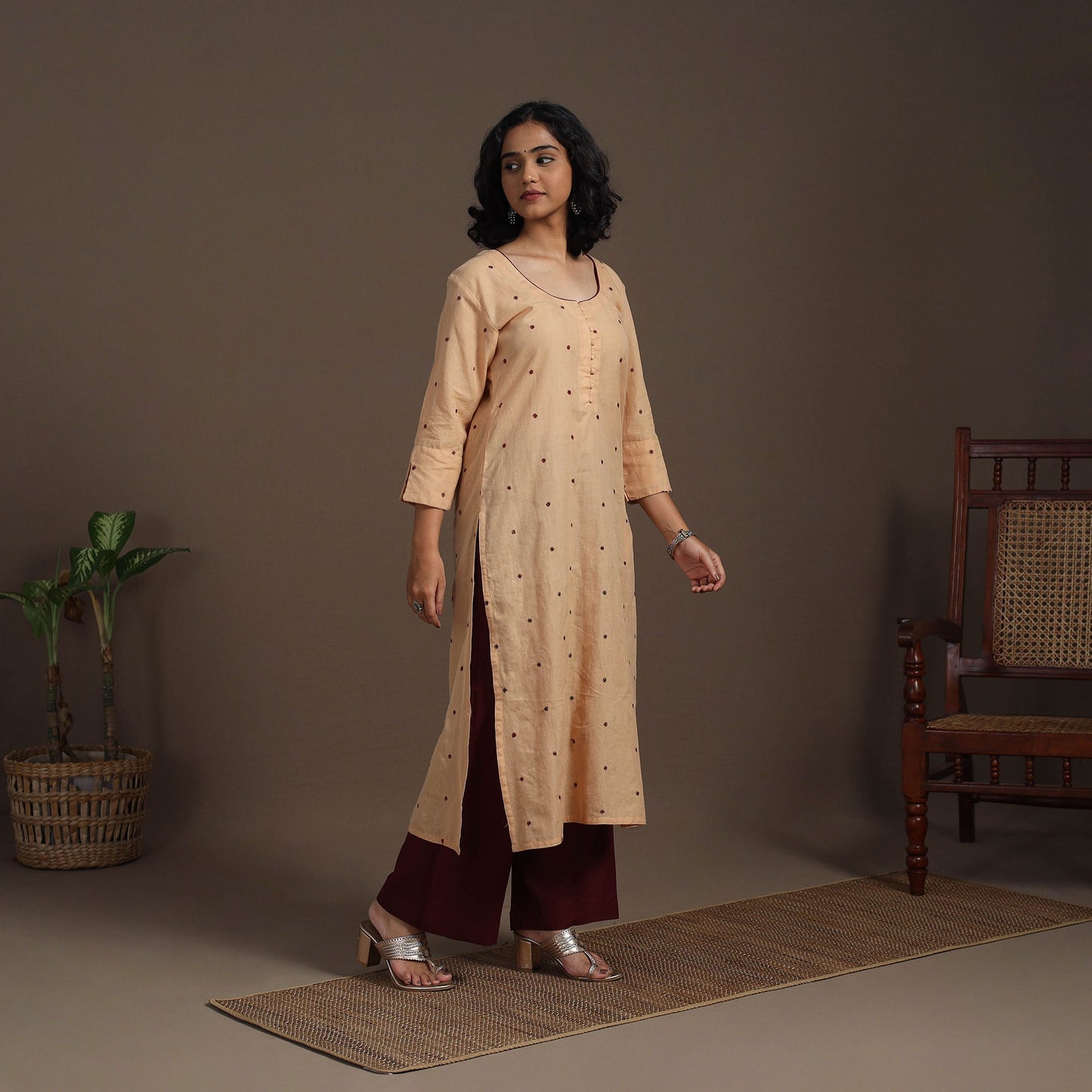 Beige Thread Buti Work Cotton Plain Kurta Set (Set of 2)