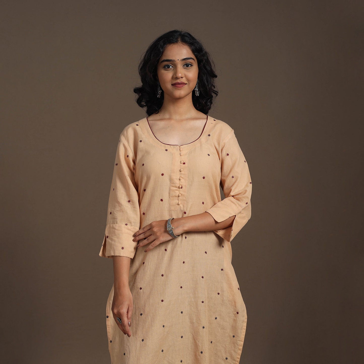 Beige Thread Buti Work Cotton Plain Kurta Set (Set of 2)