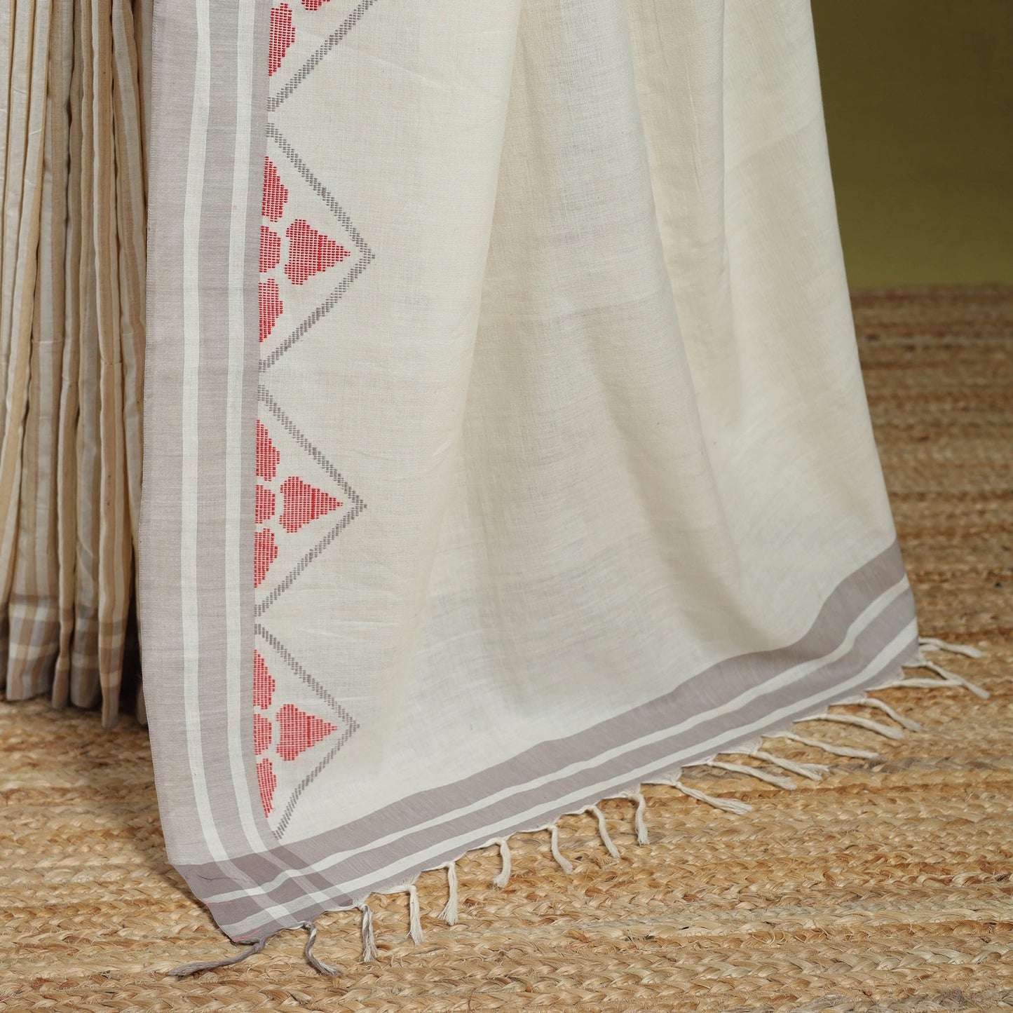 Beige - trangle pattern with red buti extra weft handloom