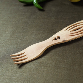  Handmade Udayagiri Beige Wooden Serving Kajur Fork 13