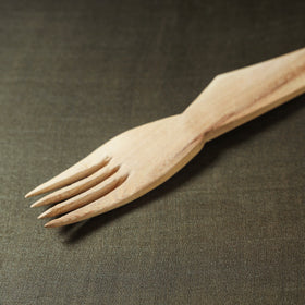  Handmade Udayagiri Beige Wooden Serving Kajur Fork 01