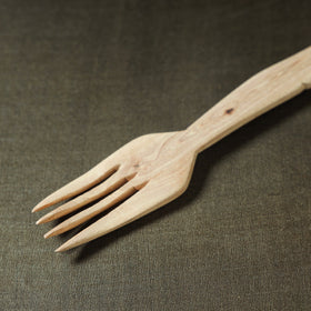 Handmade Udayagiri Beige Wooden Serving Kajur Fork 04